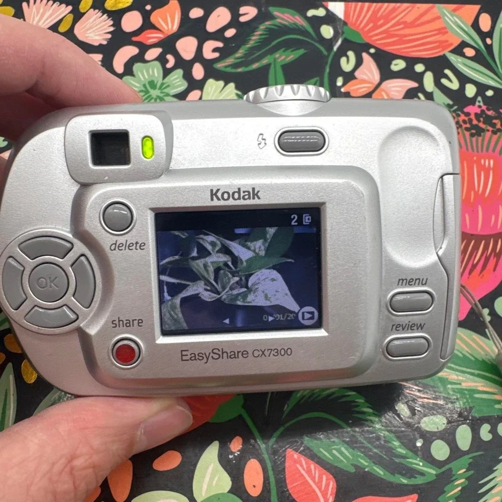 Kodak EasyShare CX7300 Digital Camera – Compact Point-and-Shoot Camera